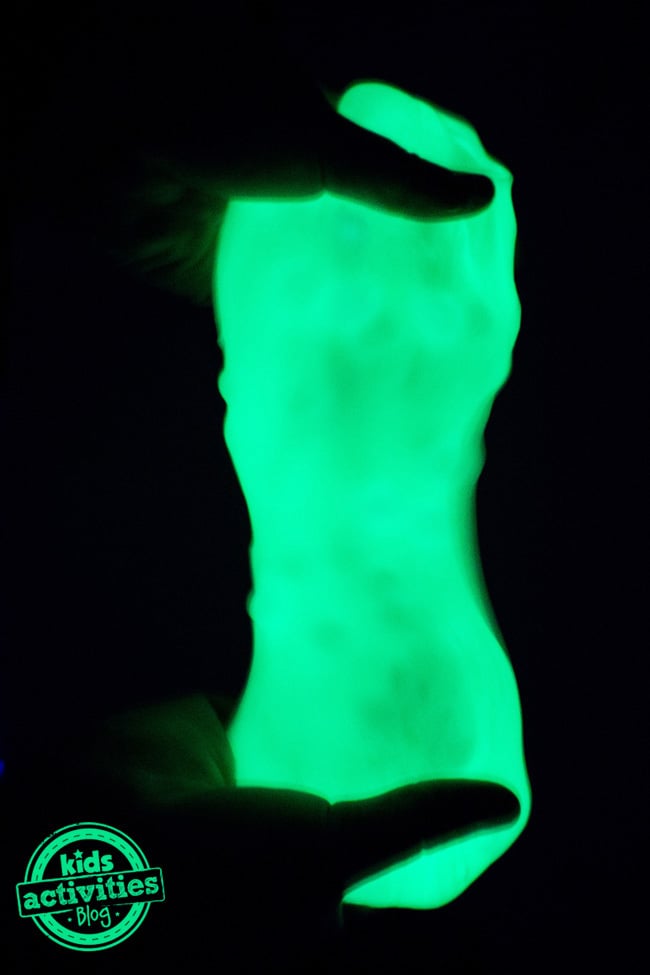 Glow in the Dark Slime 2 1