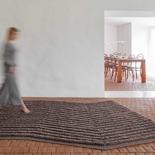 lines rug mayice gan design dezeen 2364 hero