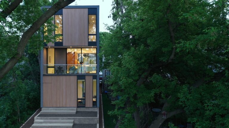 johnsen schmaling curtain house milwaukee dezeen 2364 hero 1