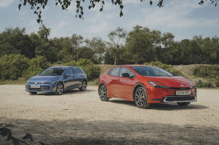 toyota prius vs volkswagen golf twin test 2024 me 2