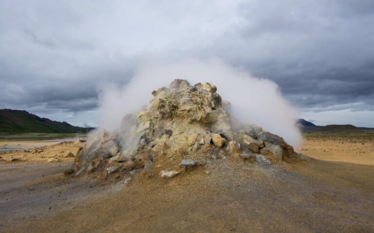 Hydrogen sulfide and gas fizzing out of an active fumarole